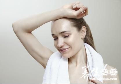 爱出汗是怎么回事 5个部位出汗透视你的健康