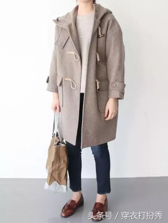牛角扣大衣怎么穿好看?
