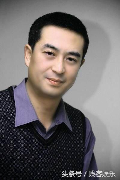 张嘉译:我曾在多部戏中开凯迪拉克,不仅仅是只因为代言