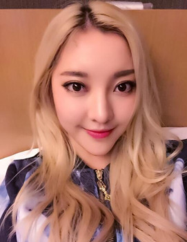 中国新歌声2莫安琪和jonyj是什么关系 莫安琪资料详细介绍