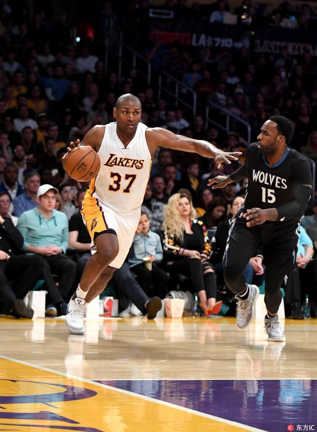 打20年!37岁湖人吉祥物想留队 有科比式待遇吗