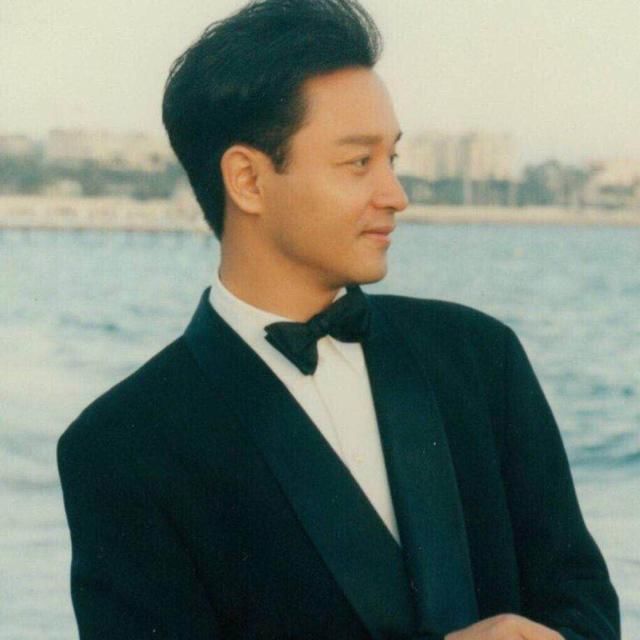 张国荣为什么这么火