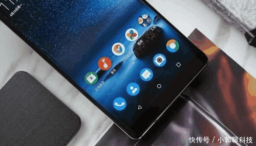 情怀终究敌不过现实,诺基亚8Sirocco疯狂跳水