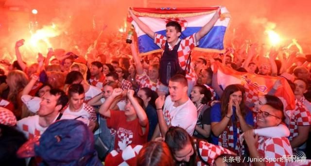 400万人口打进世界杯决赛!印度…你脸红了吗?