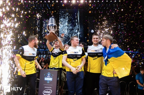 厅长说游戏 No.8:LPL赛区卫冕洲际赛冠军,CN