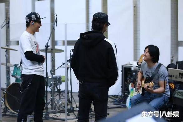 原来汪峰不仅仅是有才,终于知道章子怡为什么