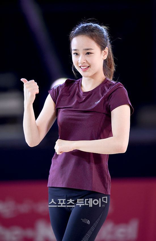 艺术体操童话美女,孙妍在灵性十足!