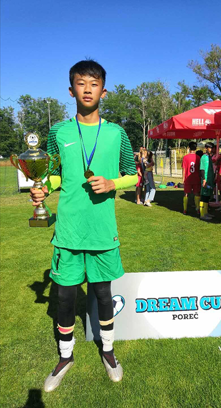 U13国少队扬威欧洲赛场南充12岁足球少年掌管 国门 亚传网 主流媒体 亚洲传播 U13国少队扬威欧洲赛场南充12岁足球少年掌管 国门 亚传网 主流媒体 亚洲传播