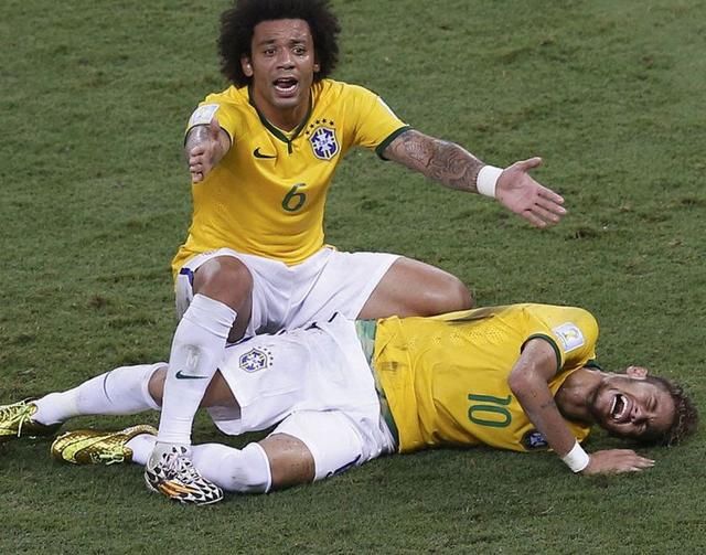 内马尔只能打替补?看看02年世界杯巴西阵容有