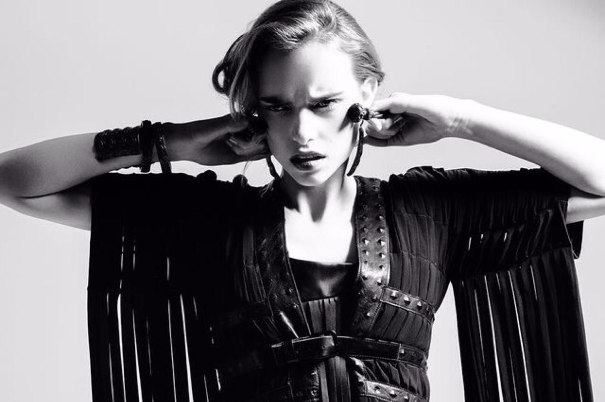 怎么知道脸上有没有螨虫?除了用显微镜,可以试