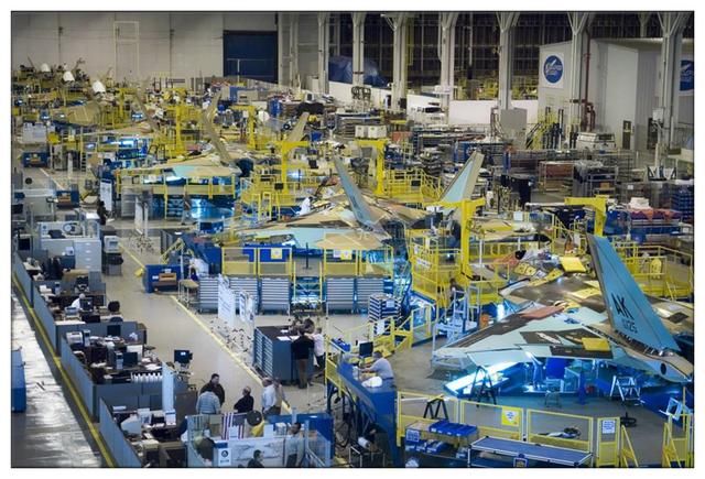 歼20已服役但中国空军却高兴不起来,比世界第