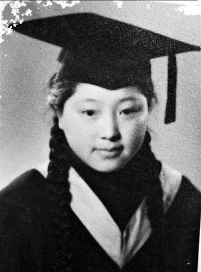 此人若不隐退必是上将,三个女儿都是大科学家,女婿无人不知