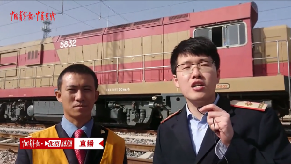 每天重复一个动作 看他们怎样在平凡中做出伟大 每天重复一个动作 看他们怎样在平凡中做出伟大