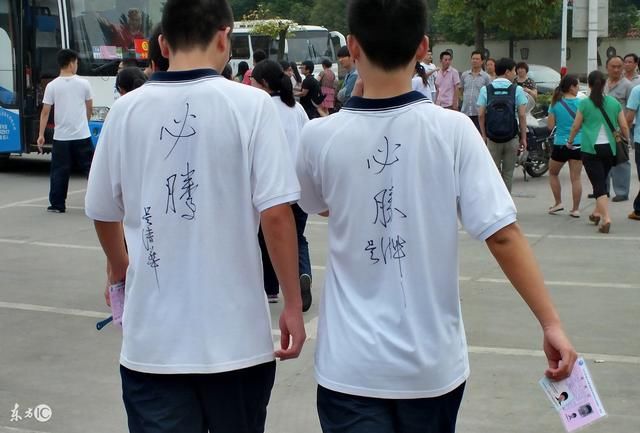 搞笑段子:这么可爱的闺女,真想抱抱她的妈妈