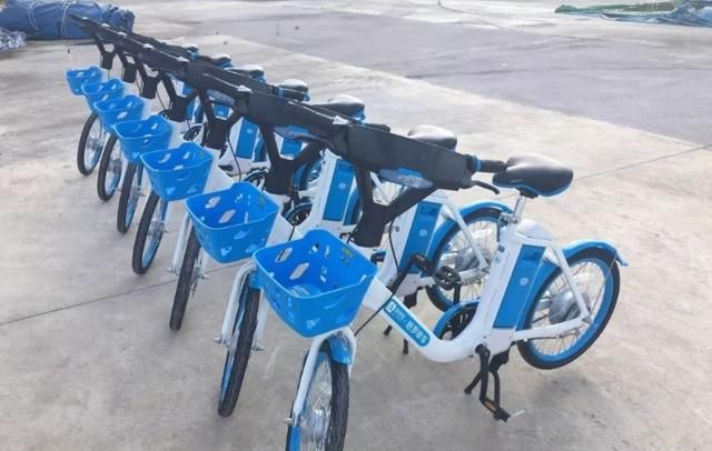 交押金就不骑,共享单车开始大乱斗玩法,小黄