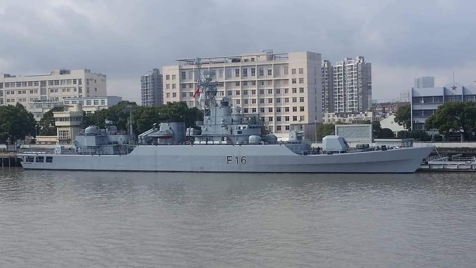 "阿布·乌拜达"号(bns abu ubaidah f19/原522连云港舰)当日从960_541