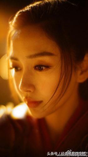 Angelababy亮相 脸凹皱纹多 网友酸:好老好丑啊