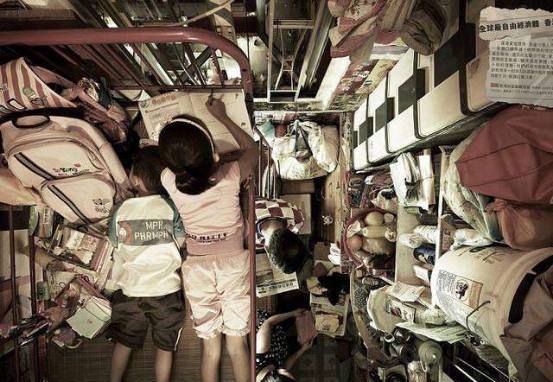 为何袁咏仪夫妇结婚十五年不买房而选择租房