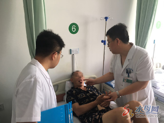 清肠10年为治便秘 通便胶囊导致大肠黑变病