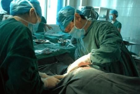 孕晚期突然大出血,说说我顺产转剖腹产的经历