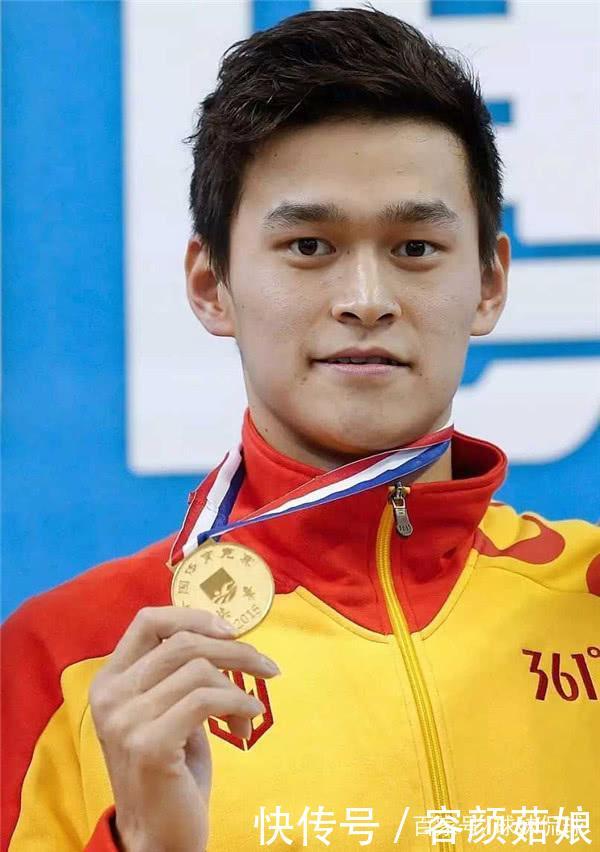 他是中国收入最高的运动员,共有三任妻子,前两