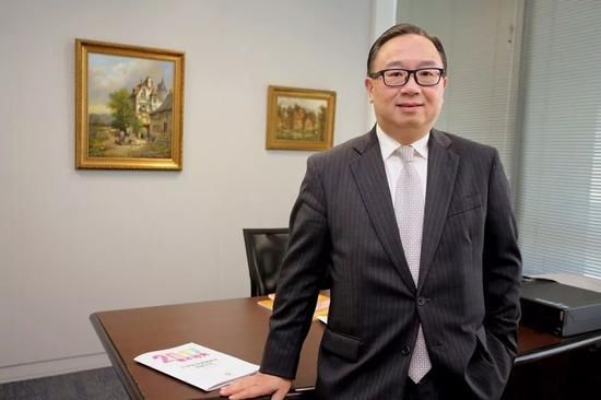 港独闹场称一听国歌就想呕 是他把闹事者轰走