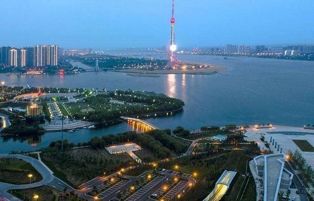 这是山东人口最多 面积最大的城市 不改名会大