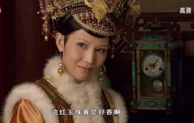 《甄嬛传》:华妃到死都想不到，皇后为何放弃甄嬛，提拔安陵容?