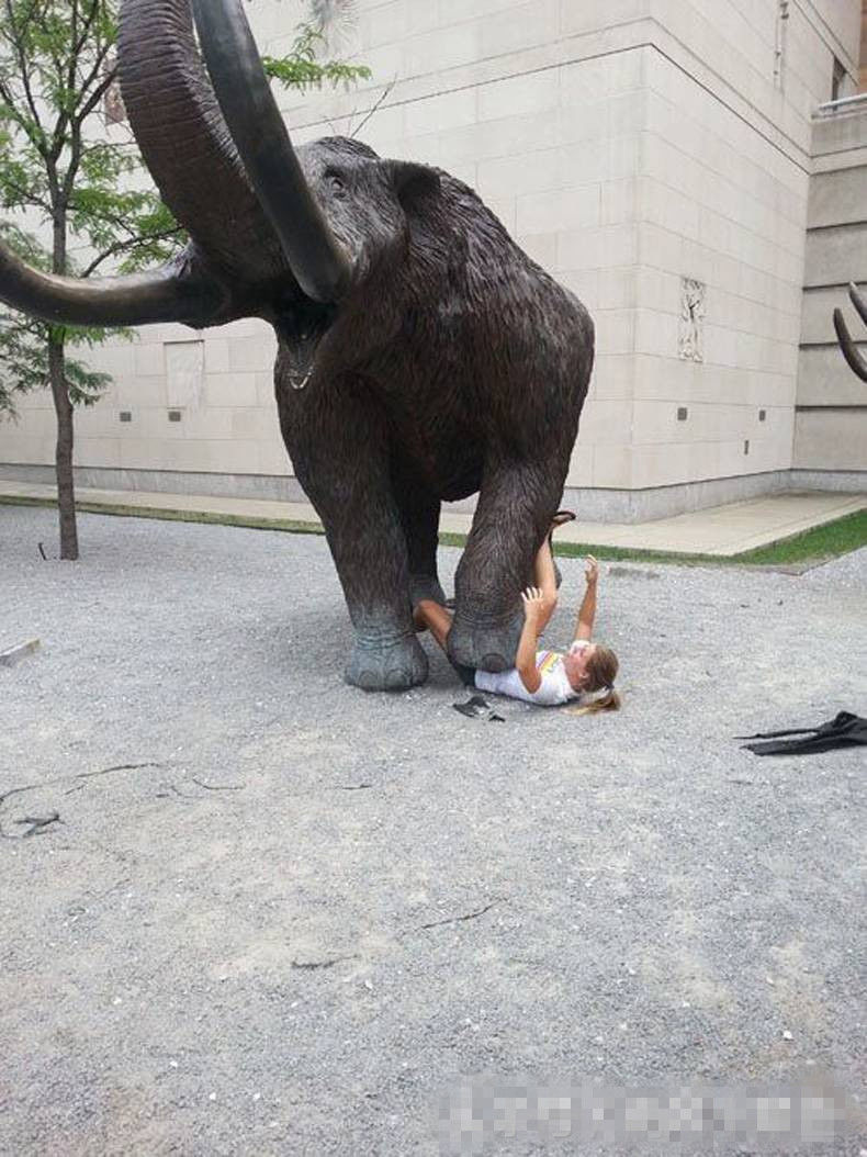 搞笑图片:夏天,空调wifi西瓜,看看人家 人与人