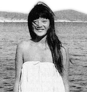 名门痞女才女洪晃 年少赴美留学经历5任丈夫 长相神似李湘女儿