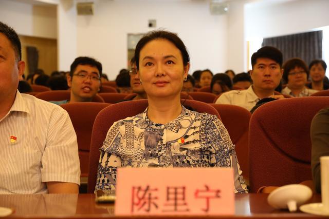 海淀区委社会工委区民政局副局长郭锡山