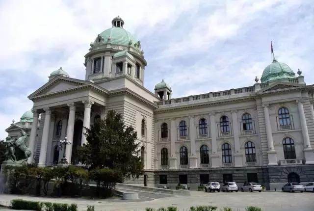 这可是欧洲对华第一个免签国,物价低到想去那