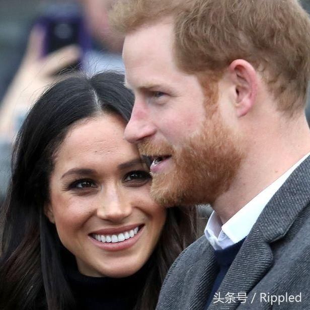 梅根:你们叫我当代灰姑娘,哈里王子:但你看我时