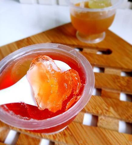 担心果冻有没有添加剂?三分钟教你学会自制果冻