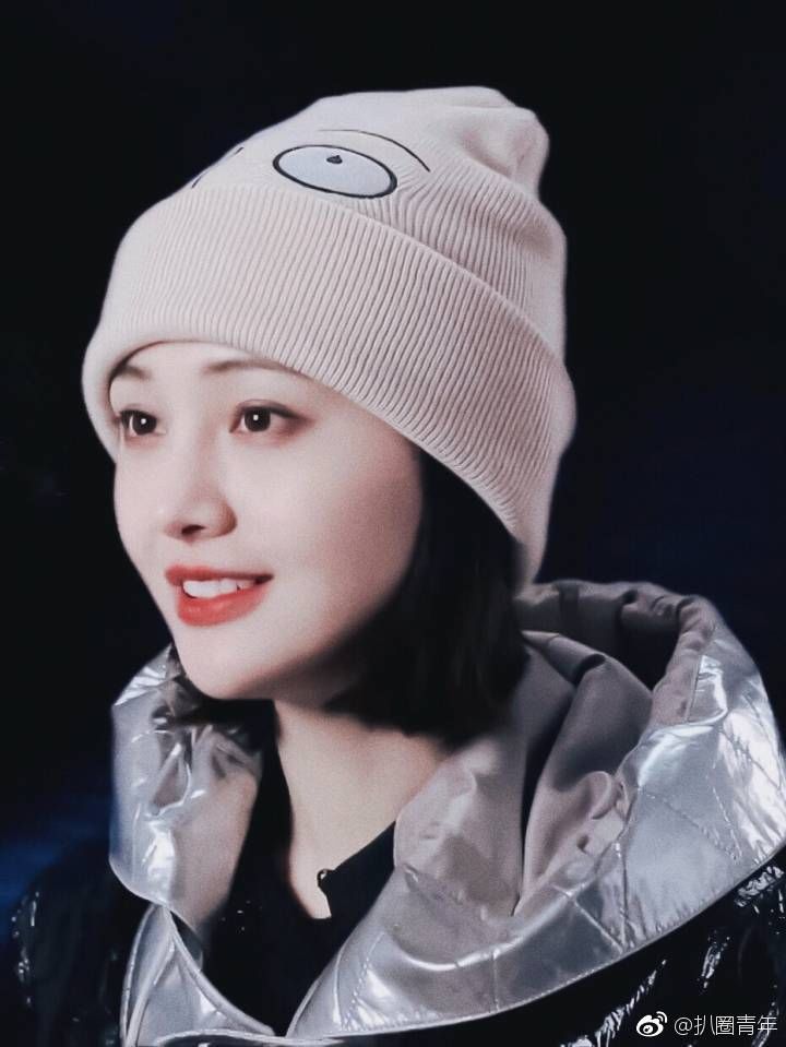 综艺《这就是铁甲》开播,郑爽的果断勇敢为她