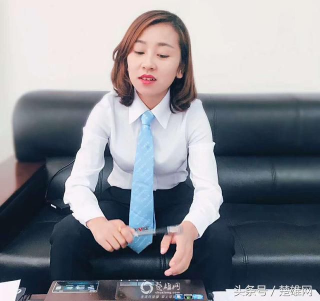 楚雄90后卧底警花8岁习武获奖无数,每天练腿