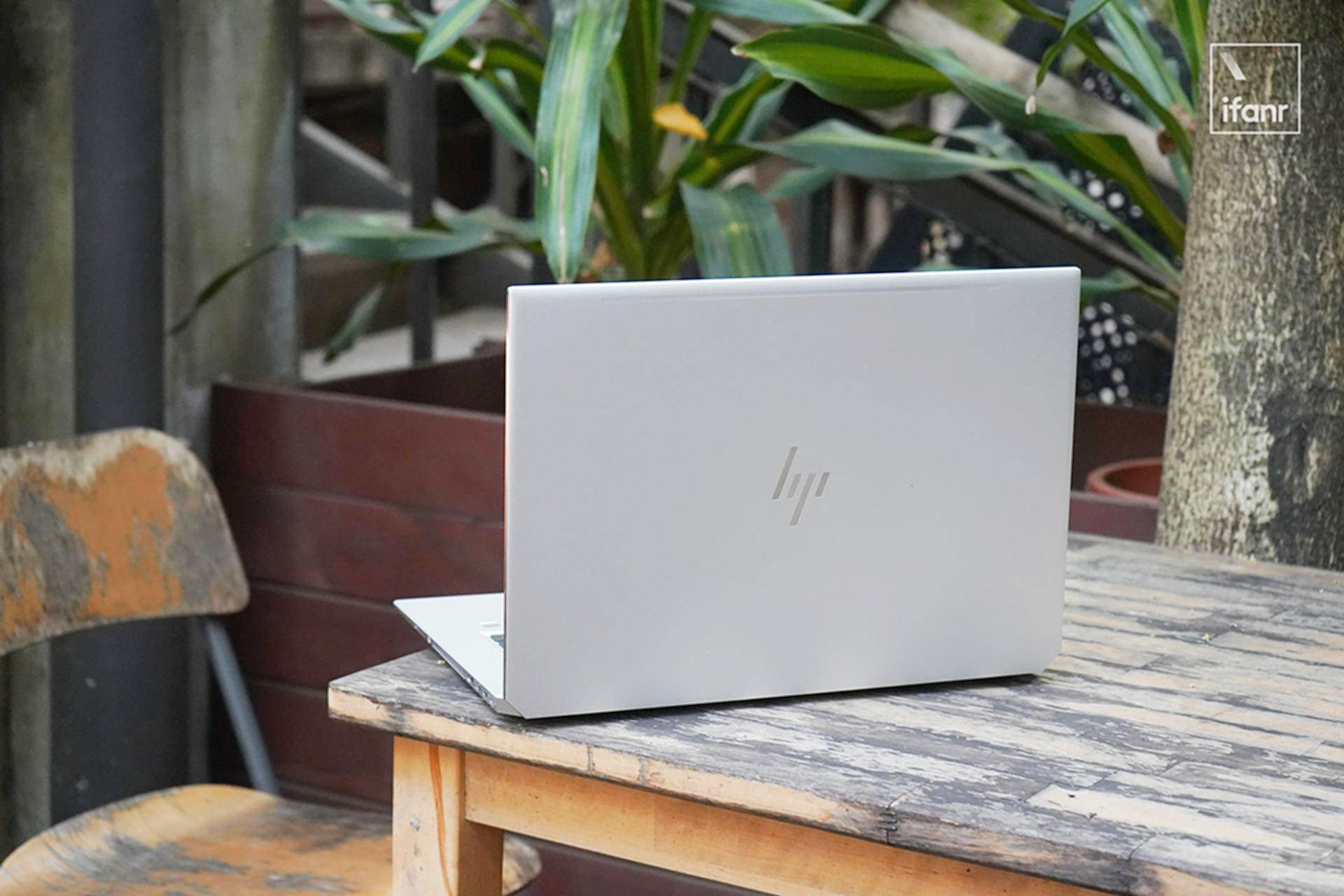 惠普 Elitebook 1050 评测:商务娱乐不用愁的全