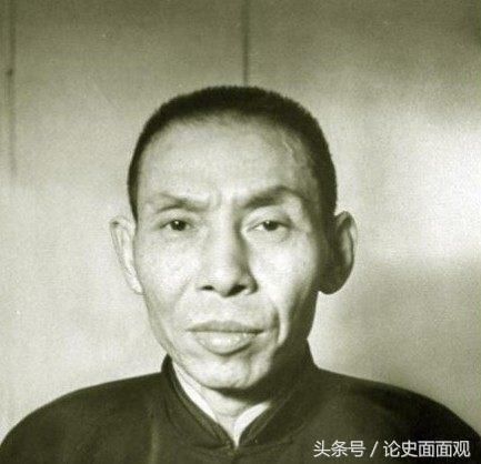 杜月笙晚年借钱:此人立马拿出支票说:要多少杜