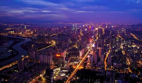 越南专家:中国和越南都是亚洲比较落后的国家