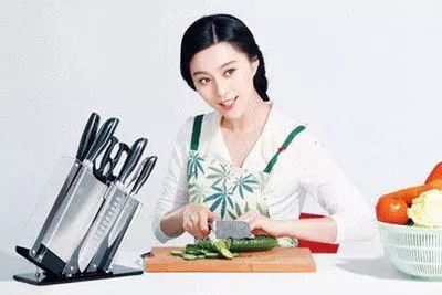 林志玲整容、柳岩丰胸、汪东城卖卫生巾明星代