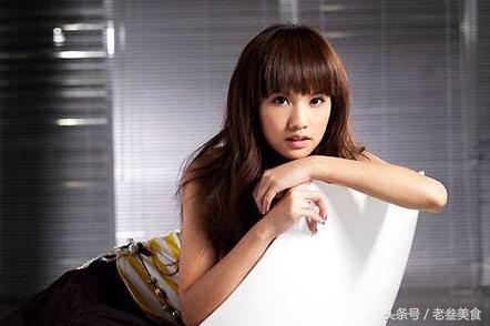 那些被"大姨妈"突如其来弄的很尴尬女明星,小s蔡灿丢人死了!