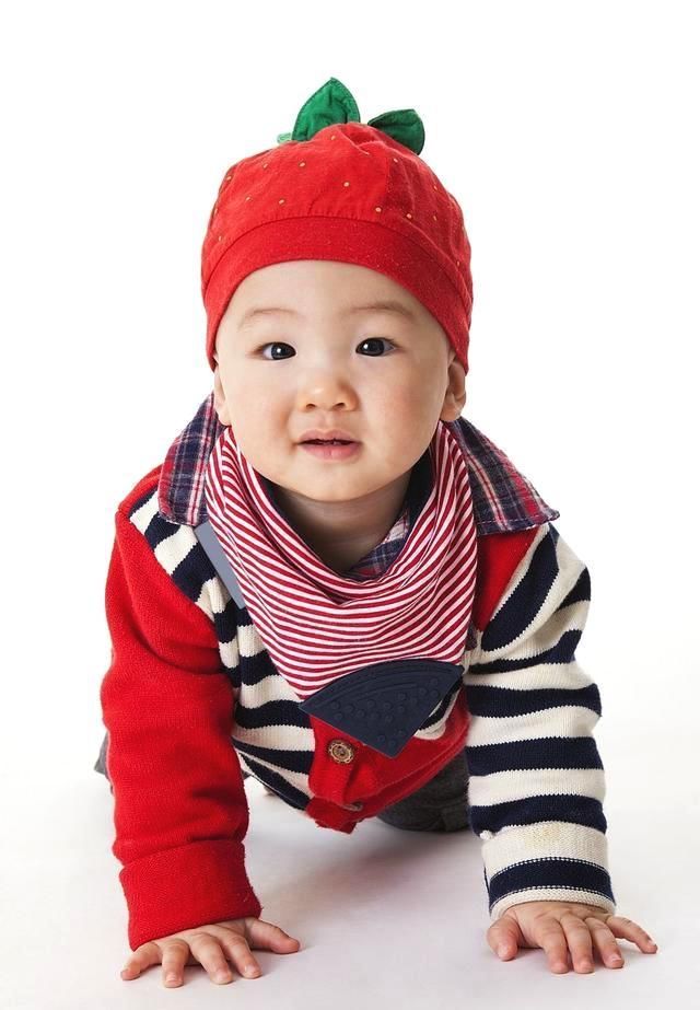 男宝起名2018年属狗屈姓男宝,命中缺水、金,起