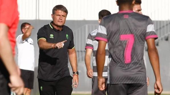 西乙B赛场现中国德比!林良铭、郝润泽热身赛重