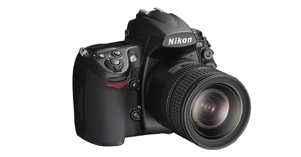 除此之外,尼康还推出了d5 100周年纪念版,尼克尔70-200e 100周年纪念