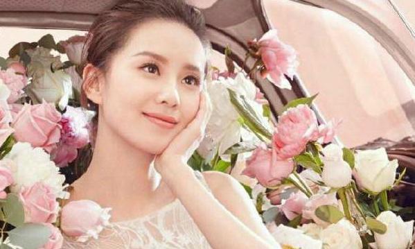 女星减肥,马思纯七天不吃饭,郑爽只喝水,而她五