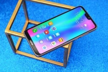 2000元预算你会选择麒麟970的荣耀play还是骁