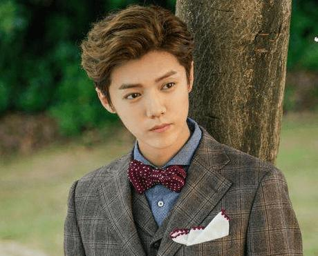 关晓彤收入,鹿晗收入,迪丽热巴收入,邓伦收入,差