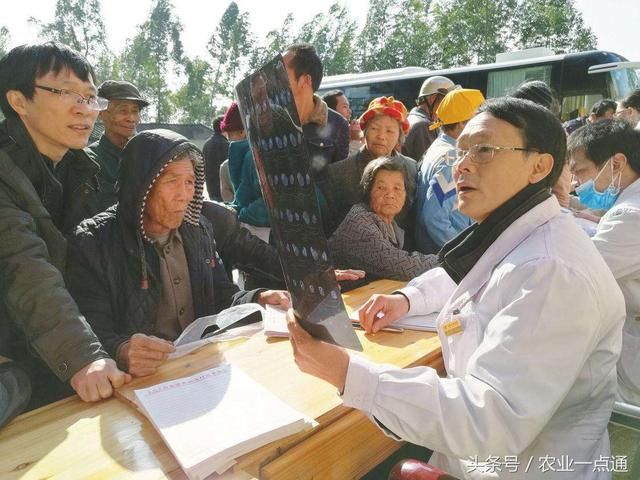 农村大病救助申请怎么填?需要哪些材料?农民