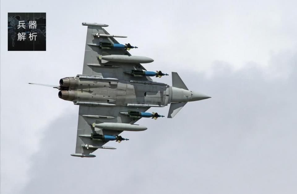 战斗机追不上轰炸机?俄军飞行员叫北约战斗机怀疑人生