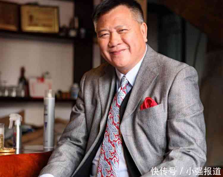 演员,比如陈小春,还有郑伊健的陈浩南,其实小编最喜欢的角色还是蒋天